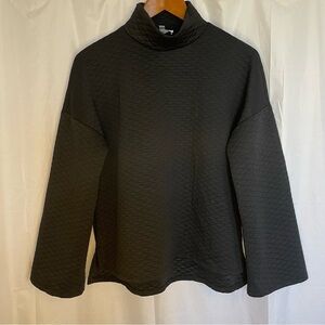 DAILY THREAD Women’s Black Wide Sleeve Quilted Sweatshirt Turtleneck Size Small